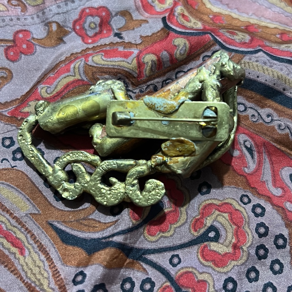 Metal brooch - Picture 3 of 3